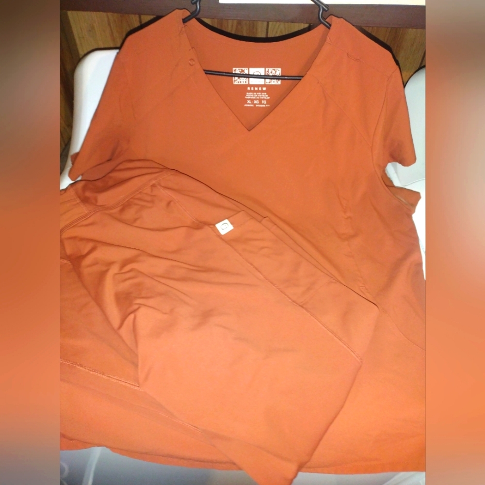 Scrub sets
